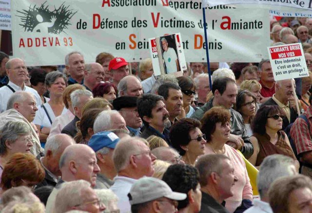 Octobre 2006 à Paris :  « Être indemnisé, c’est un droit, pas un privilège ! »
